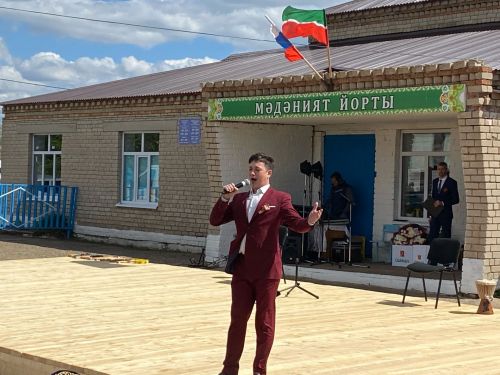Сөлектә сугыш һәм тыл ветераннары, тол аналар истәлегенә һәйкәл ачтылар