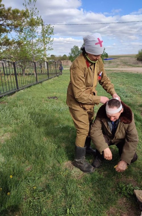Яхшыбайдан һәм Анактан хәрби машиналар узышы үтте