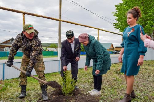 Шыгайда сугышта һәлак булганнар истәлегенә Мәңгелек ут кабыздылар