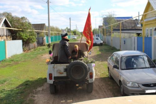 Яхшыбайдан һәм Анактан хәрби машиналар узышы үтте