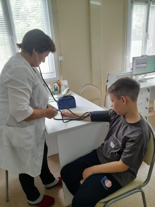 Азалак лагеренда балалар сәламәтлеген кайгырталар