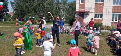 Для детей прошел праздник детства