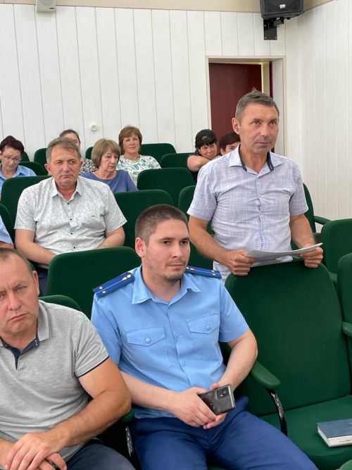 Чираттан тыш утырышта юллардагы иминлек мәсьәләләре каралды