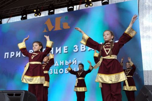 «Умырзая», «Жасмин» коллективларына «Үрнәк үзешчән коллективы” дигән мактаулы исем бирелде