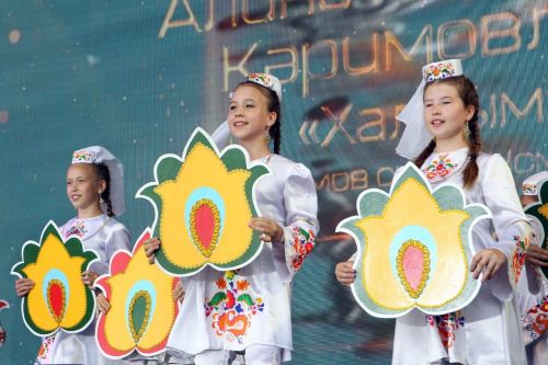 «Умырзая», «Жасмин» коллективларына «Үрнәк үзешчән коллективы” дигән мактаулы исем бирелде