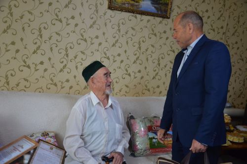Рәис абый 90 яшьлек юбилеен билгеләп үтә