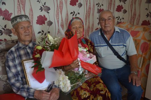 Илексазда яшәүче Мөхәссәнә Рәхимова 90 яшен бәйрәм итә