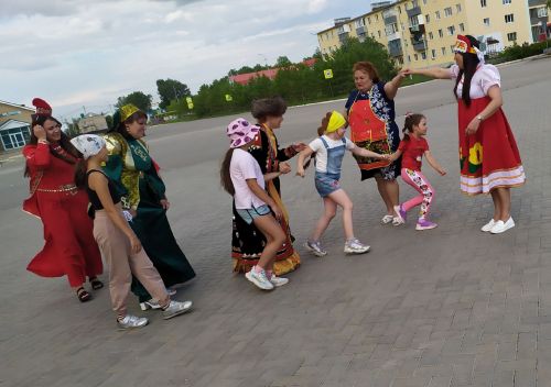 Джалильские дети узнали игры народов России