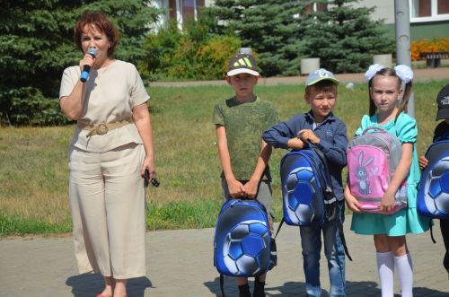 Район балалары мәктәпкә әзерләнәләр