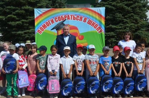 Район балалары мәктәпкә әзерләнәләр