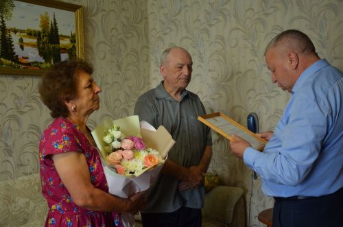 Шиһаповларны алтын туйлары белән котладылар