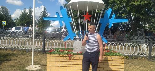 Сарманда десантчылар бәйрәм итәләр