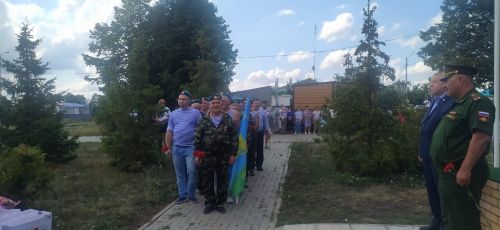 Сарманда десантчылар бәйрәм итәләр