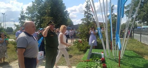 Сарманда десантчылар бәйрәм итәләр
