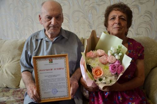 Шиһаповларны алтын туйлары белән котладылар