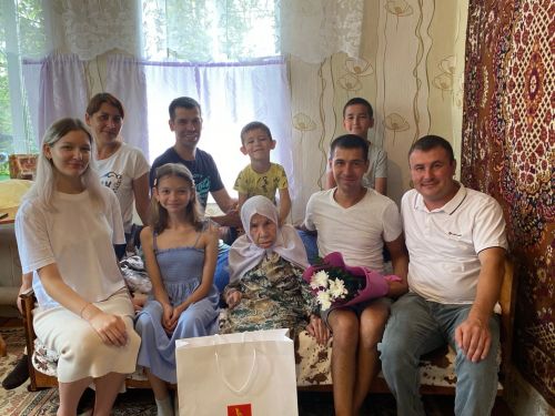 Кәүҗияк авылында Хәерниса апаның юбилеен бәйрәм итәләр