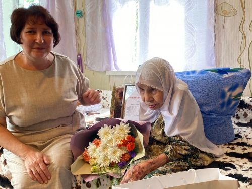 Кәүҗияк авылында Хәерниса апаның юбилеен бәйрәм итәләр