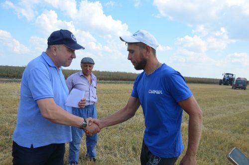 В районе наградили передовиков уборочной кампании