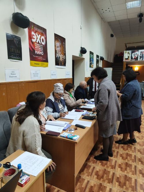 Сайлау участокларында эш башланды