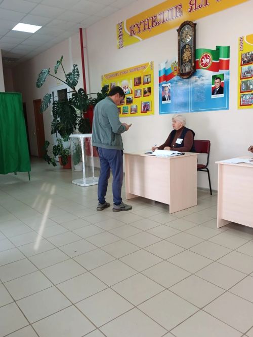 Сайлау участокларында эш башланды
