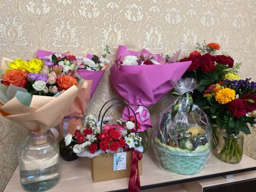 Янурыста Гөлсинә апаның 90 яшен бәйрәм итәләр