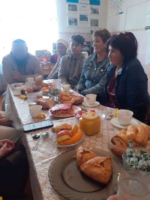Сөлек авылы халкы хәрби авылдашы белән очрашты