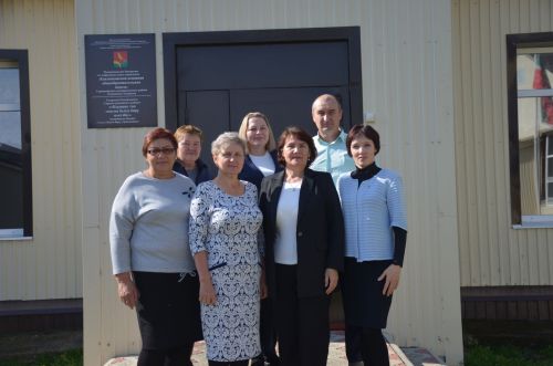 Кәүҗияк мәктәбендә укучылар ремонтланган ашханәдә тукланалар