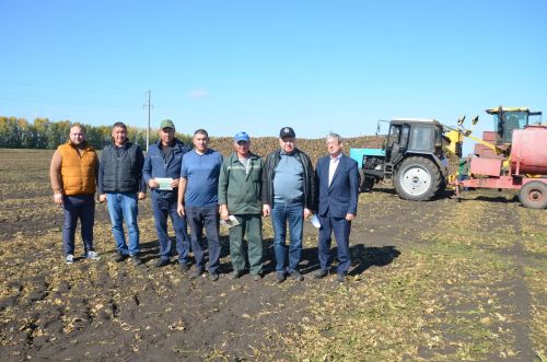 В районе продолжается уборка сахарной свеклы