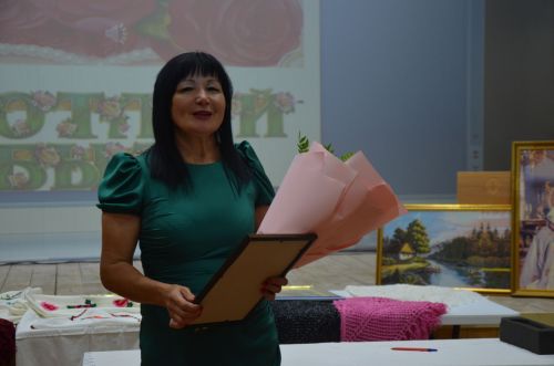 Бүген Роза апаның иҗат бәйрәме үтте