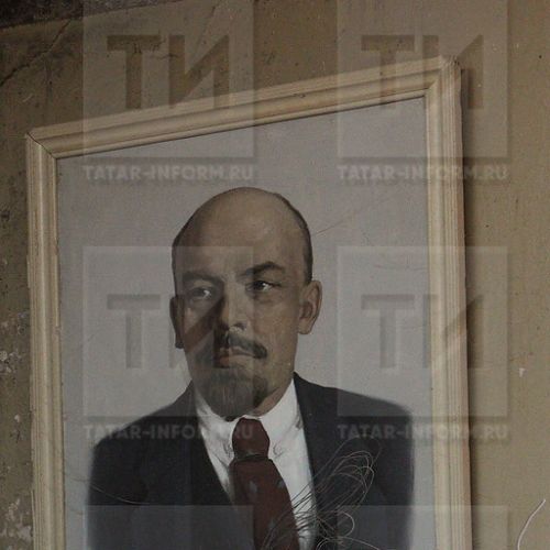Бүген Ленинның вафатына 100 ел