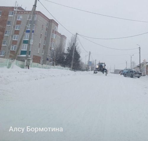 Район үзәгеннән 2400 кубометр кар чыгарылган