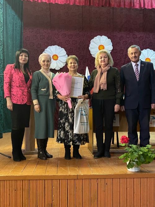 Кормаш авылы халкы аеруча тырыш, дип мактады Наилә Хуҗина