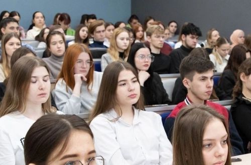 Район егетләре һәм кызлары Студент көнен билгеләп үтәләр