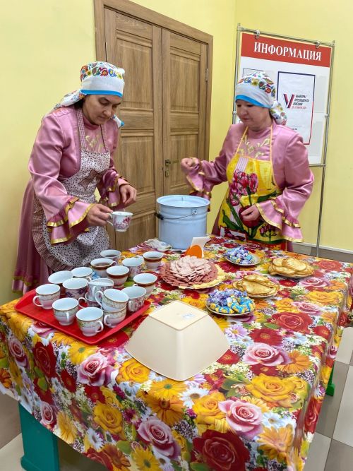 Азалак халкы дөньялар иминлеге теләде