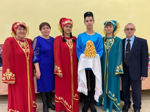 Азалак халкы дөньялар иминлеге теләде