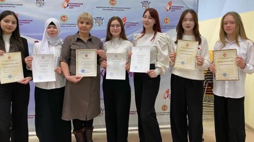 Ученицы Джалильской гимназии стали призерами олимпиады по татарской литературе
