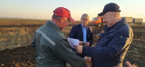 В районе наградили передовиков свеклоуборочной кампании