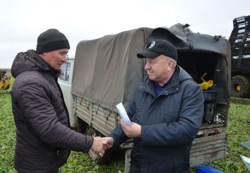 В районе наградили передовиков свеклоуборочной кампании