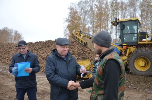 В районе наградили передовиков свеклоуборочной кампании