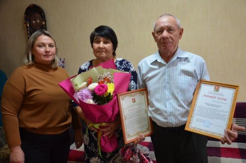 Галимуллиннар алтын туйларын бәйрәм иттеләр
