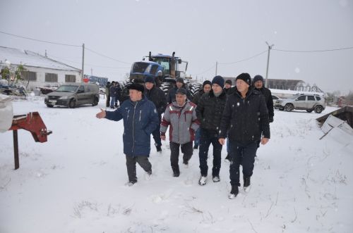 В районе провели проверку АПК по постановке техники на зимнее хранение и подготовке к ремонту