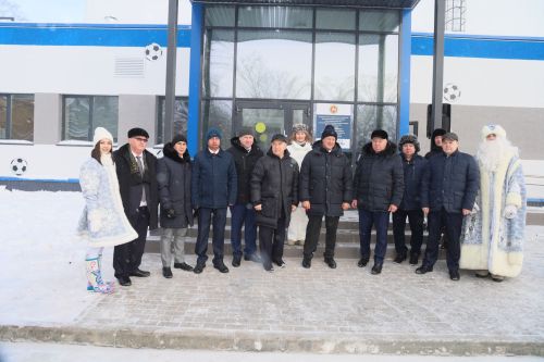 В Джалиле открыли крытый футбольный манеж