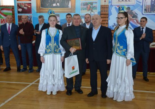 Сарманга иң оста көрәшчеләр җыелдылар