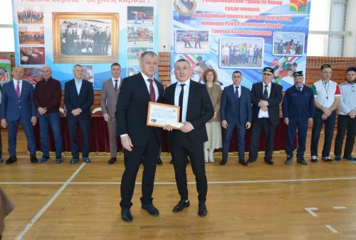 Сарманга иң оста көрәшчеләр җыелдылар