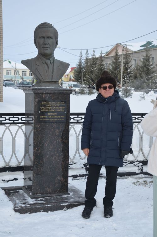 Сарман кунаклар кабул итте