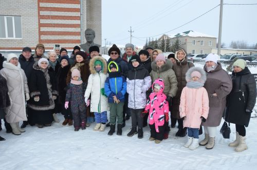 Сарман кунаклар кабул итте