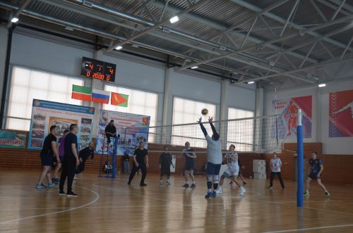 В Сарманово состоялся волейбольный турнир