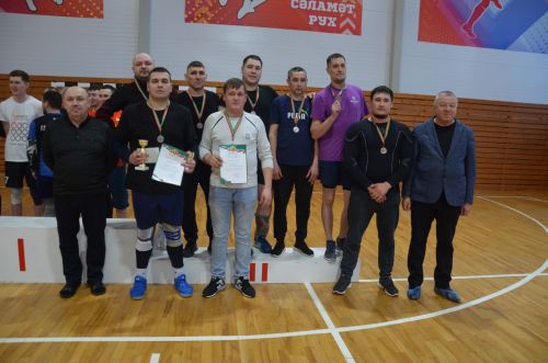 В Сарманово состоялся волейбольный турнир