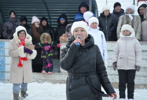 В Шарлиареме состоялся хоккейный турнир