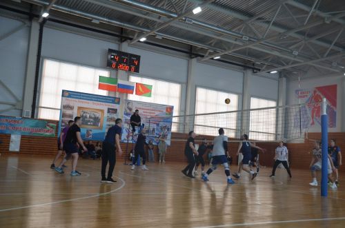 В Сарманово состоялся волейбольный турнир